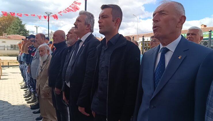 Pazaryeri’ndeki O siyasi Parti’de Minareyi Çalan Kılıfını Uydurmuş