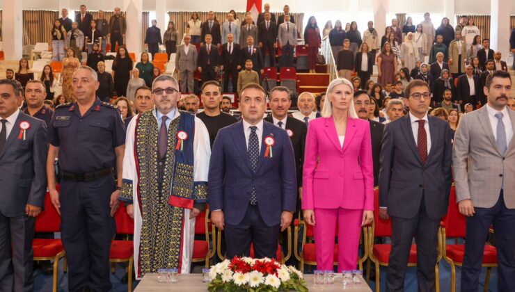 Vali Sözer, Bilecik Şeyh Edebali Üniversitesi’nde Yeni Akademik Yıl Heyecanına Ortak Oldu