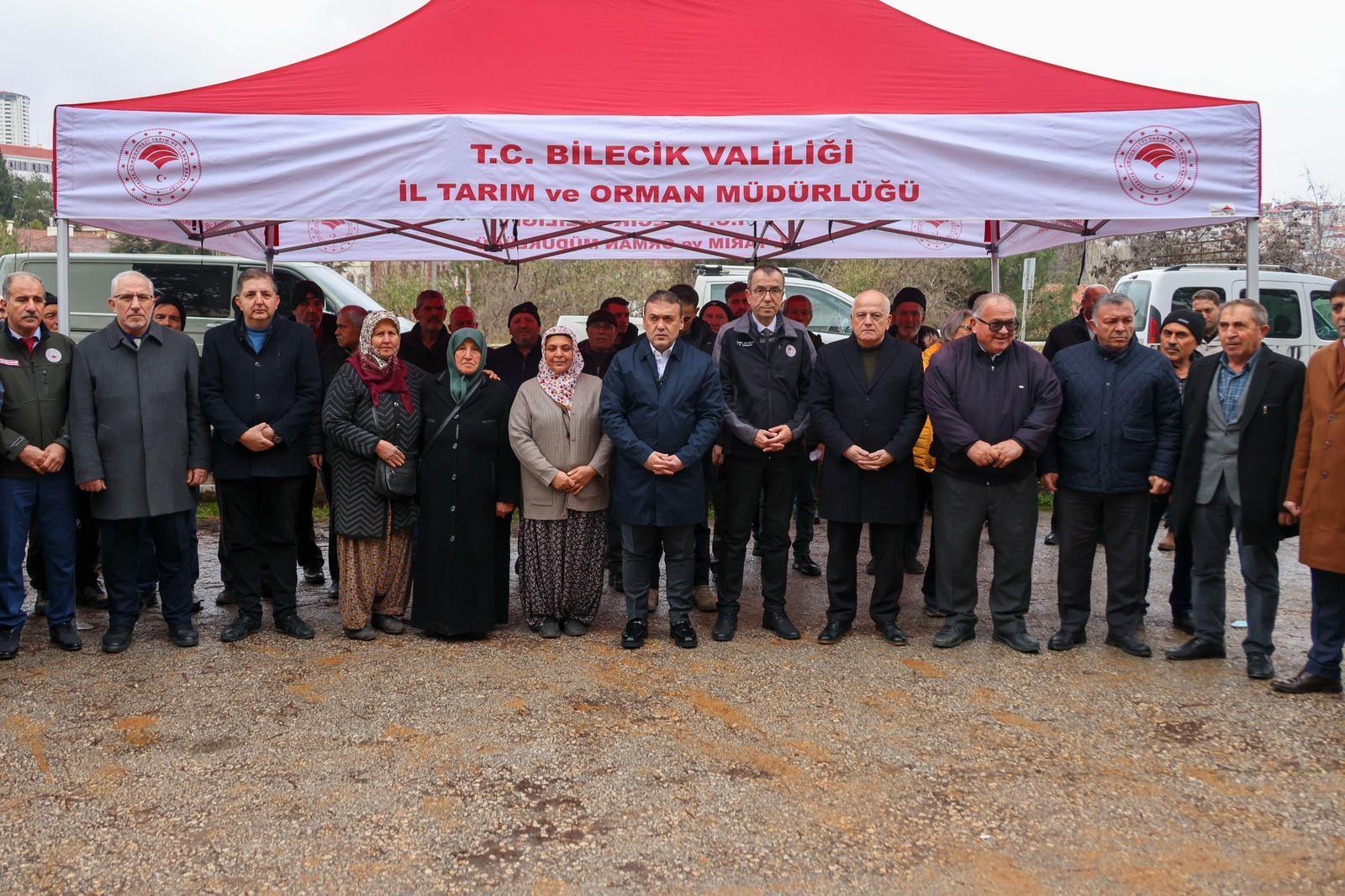 Vali Sözer, Meyveciliği Geliştirme Projesi Kapsamında Düzenlenen Fidan Dağıtım Programına Katıldı