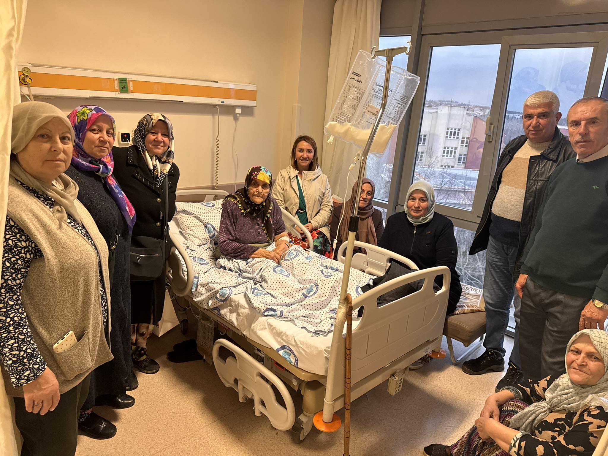 Başkan Tekin’den Ziyaret: “Hastalarımızın Yanındayız”