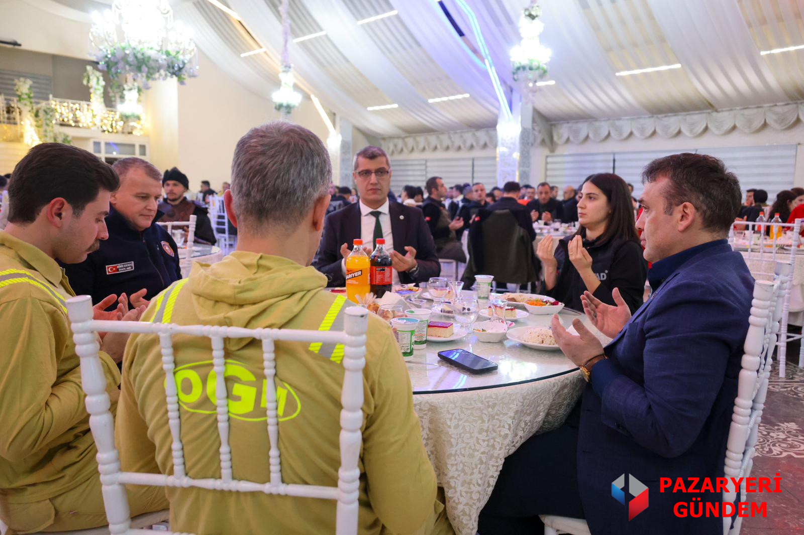 Vali Sözer, Kahramanlarla Aynı Sofrada: Orman, İtfaiye ve AFAD Personeliyle İftar