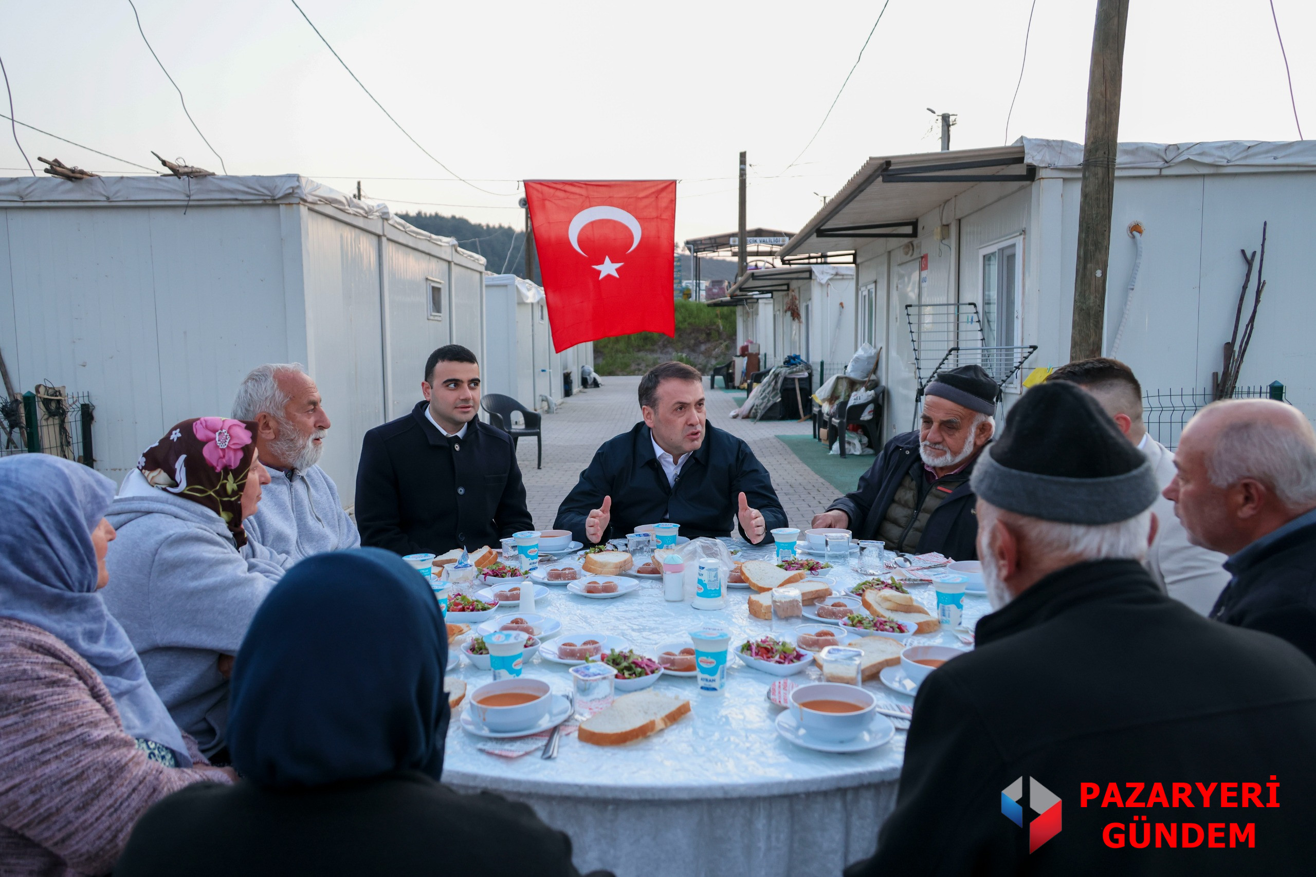 VALİ SÖZER’DEN YANGINZEDELERE ANLAMLI DESTEK: “DEVLETİMİZ TÜM İMKANLARIYLA YANINIZDA”