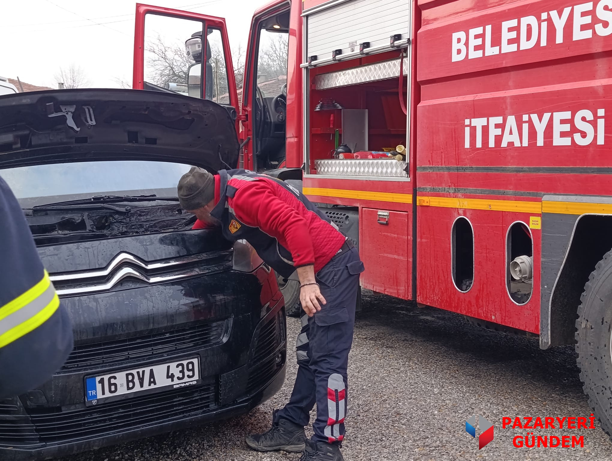 Bahçesultan Köyünde Minibüs Alevlere Teslim Oluyordu! Facianın Eşiğinden Dönüldü