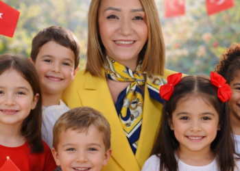 Başkan Tekin’den 23 Nisan Mesajı: “Geleceğimiz Çocuklarımızın Ellerinde Yükseliyor”