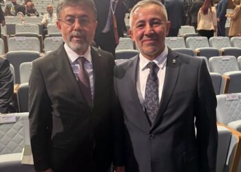 AK PARTİ İL BAŞKANI YILDIRIM, ANKARA’DA BAKANLARLA BİR ARAYA GELDİ